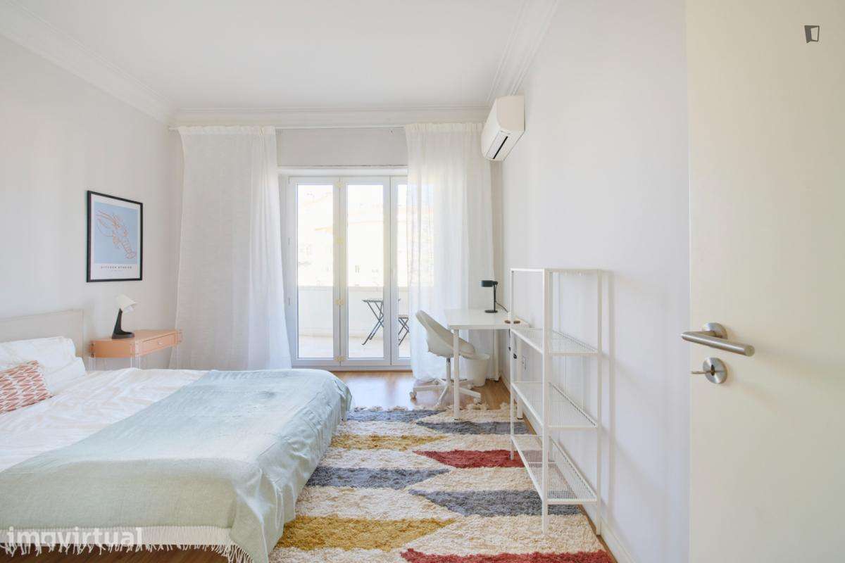 Quarto - localizado em Roma-Areeiro Lisbon - Grande imagem: 2/42