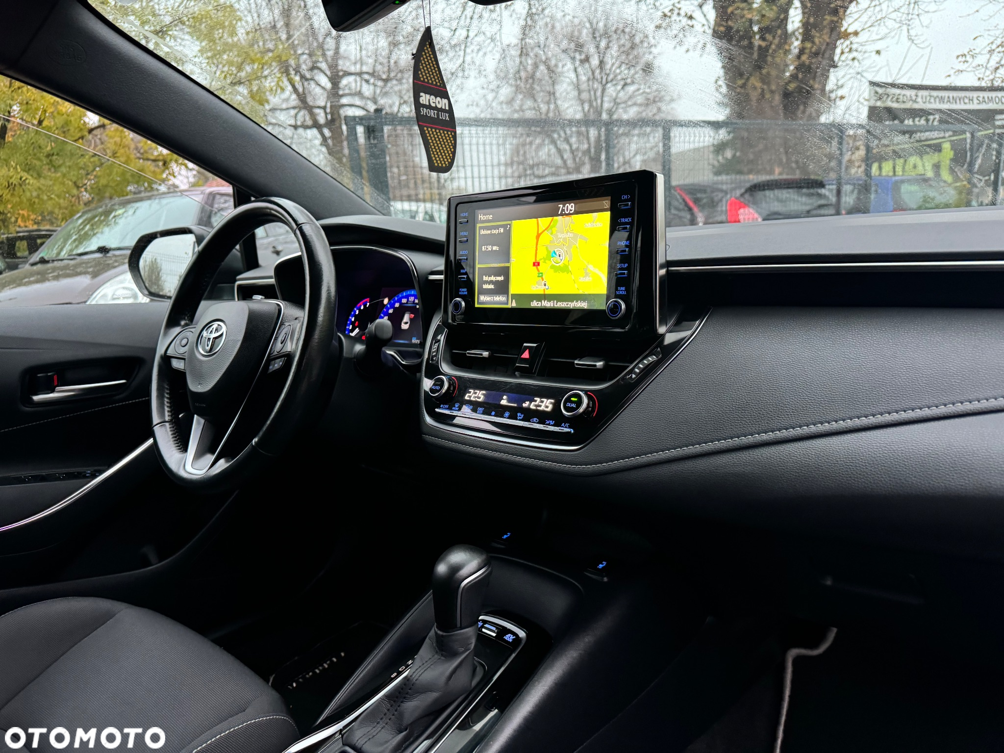 Toyota Corolla - 20