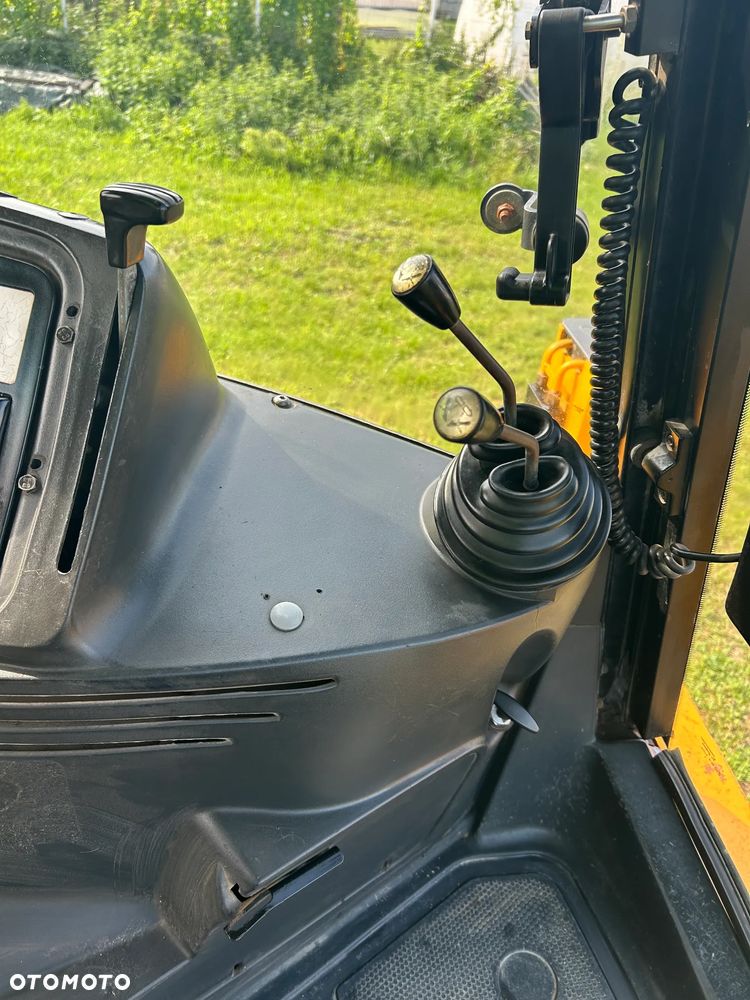 JCB 3CX Contractor - 8