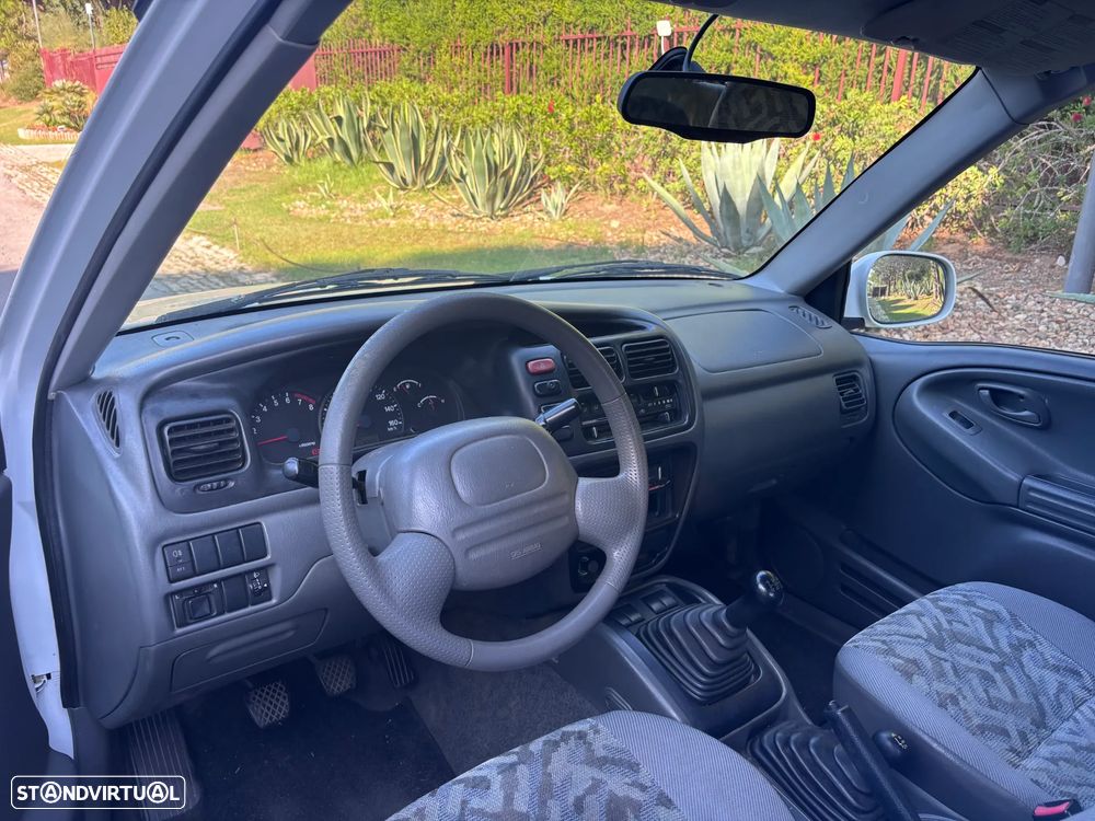 Suzuki Grand Vitara Canvas Top 1.6 - 10