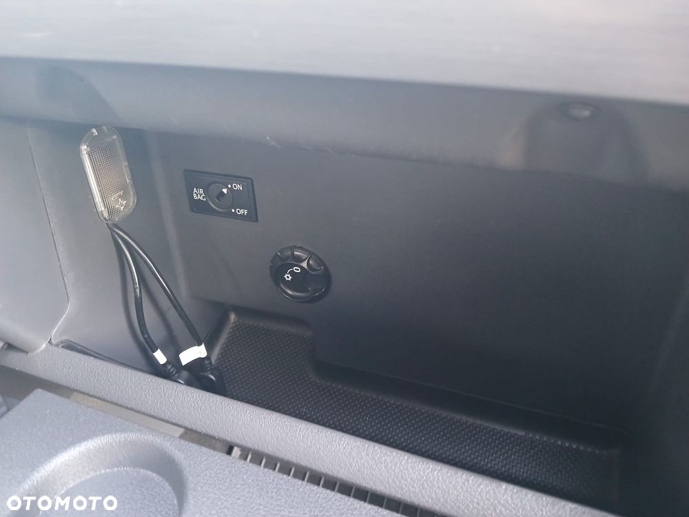 Volkswagen Touran - 27