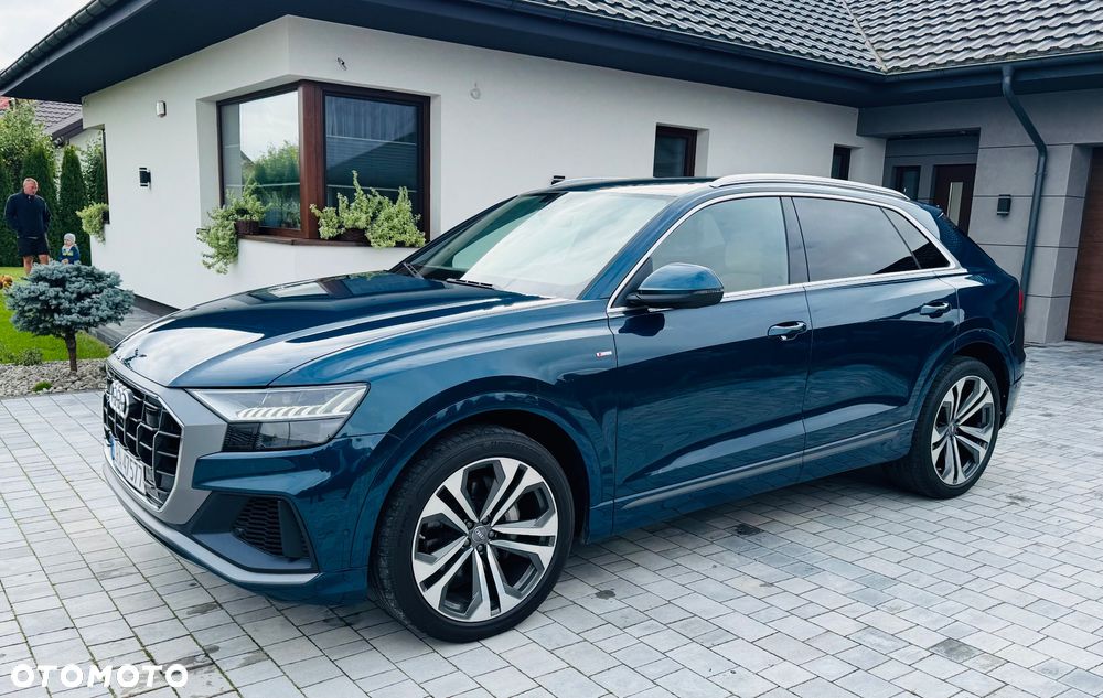 Audi Q8 - 2