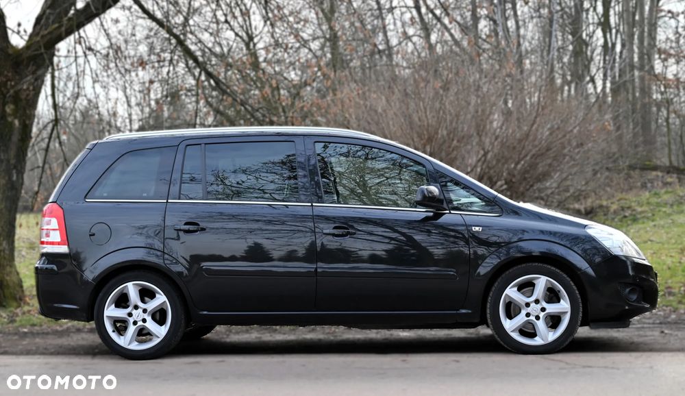 Opel Zafira - 1