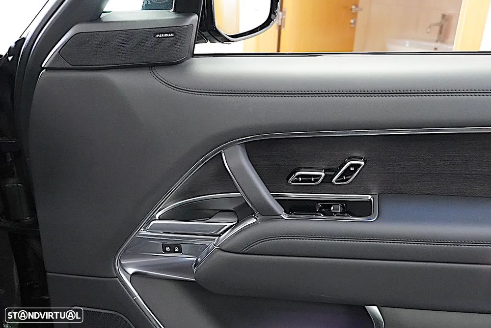 Land Rover Range Rover P440e Hybrid SE - 12