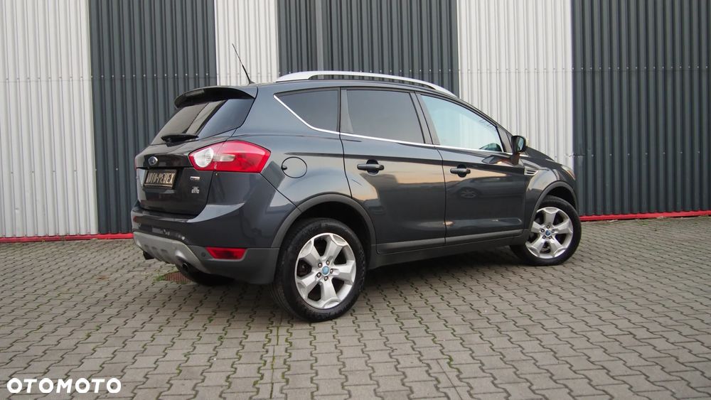 Ford Kuga 2.0 TDCi 4x4 Titanium - 4