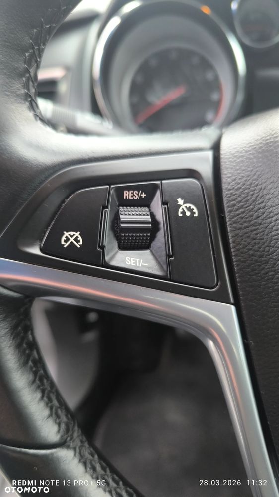 Opel Astra 1.4 Turbo Innovation - 25