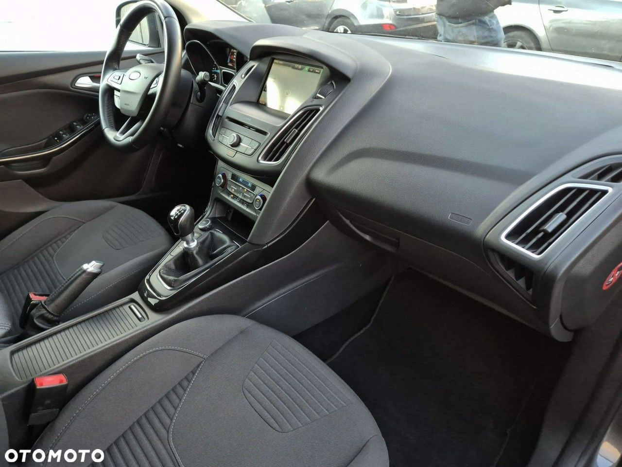 Ford Focus - 30