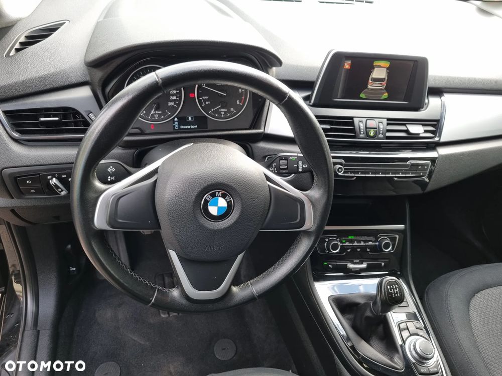BMW Seria 2 216d Sport Line - 5