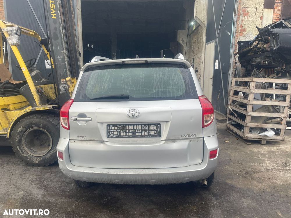Amortizor dreapta fata 2.2 d-4d 2ADFTV Toyota RAV4 3 (XA30) [2005 - 2 - 3