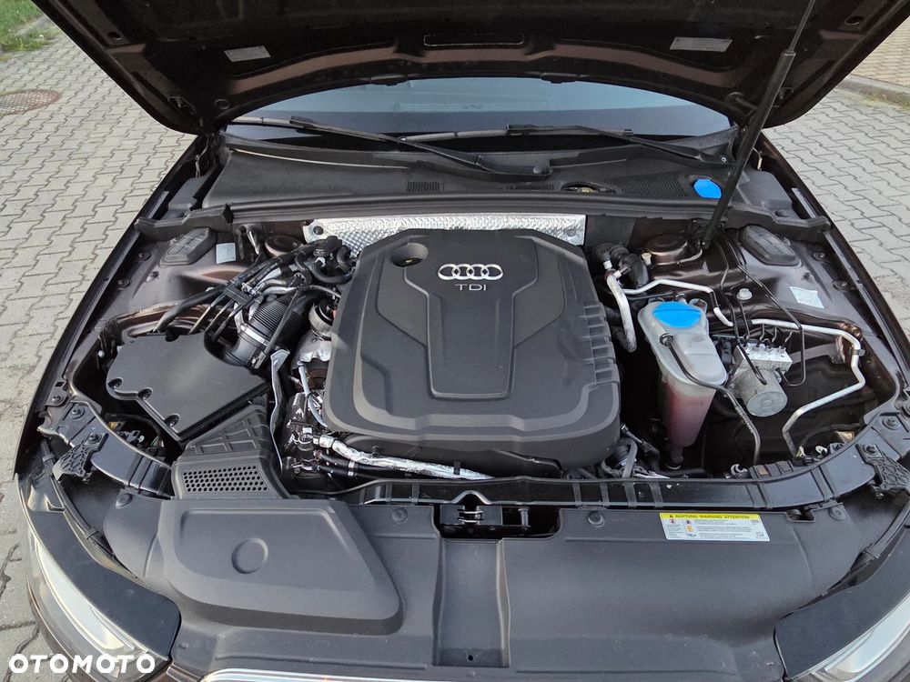 Audi A4 Avant 2.0 TDI DPF clean diesel quattro S tronic S line Sportpaket - 31