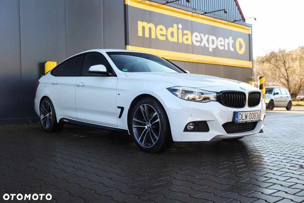 BMW Seria 3 330i M Sport Shadow sport - 13