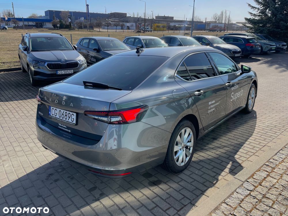 Skoda Superb 2.0 TDI SCR Selection DSG - 5