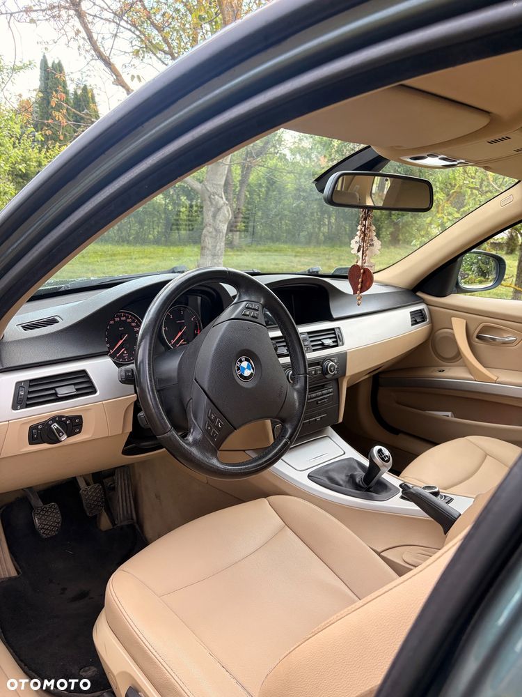BMW Seria 3 318d DPF - 4