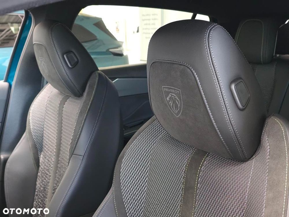 Peugeot 308 1.2 mHEV GT S e-DCS6 - 12