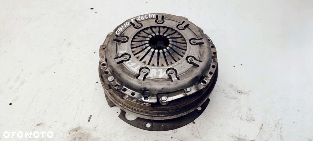 SPRZĘGŁO KOŁO DWUMAS AUDI A4 A5 1.8 TFSI 0B1105266AF - 1