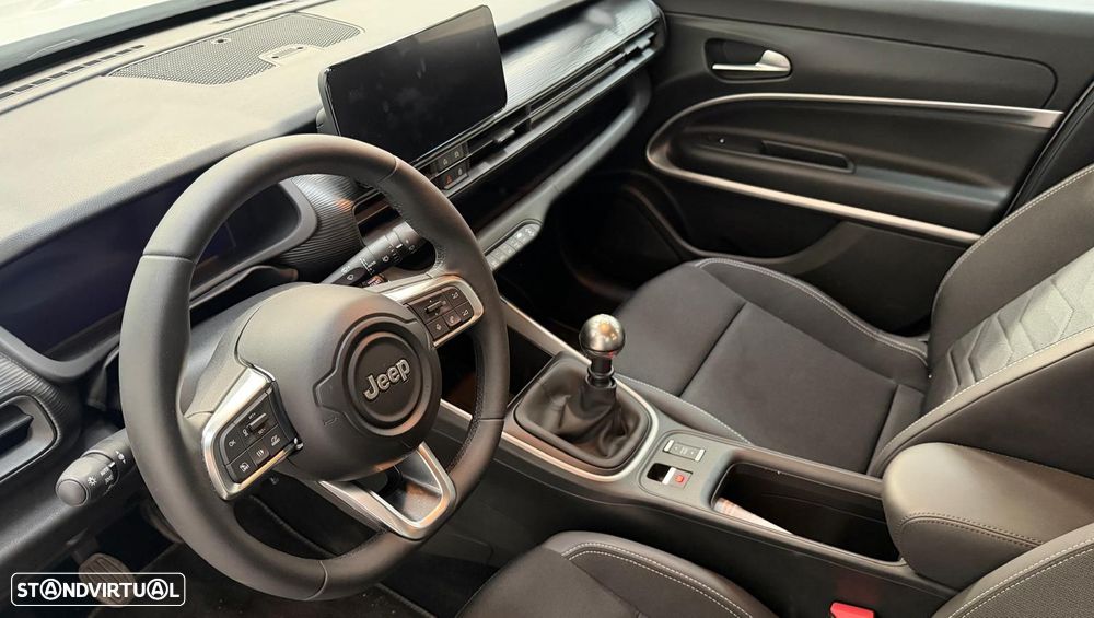 Jeep Avenger 1.2 GSE T3 Altitude - 12