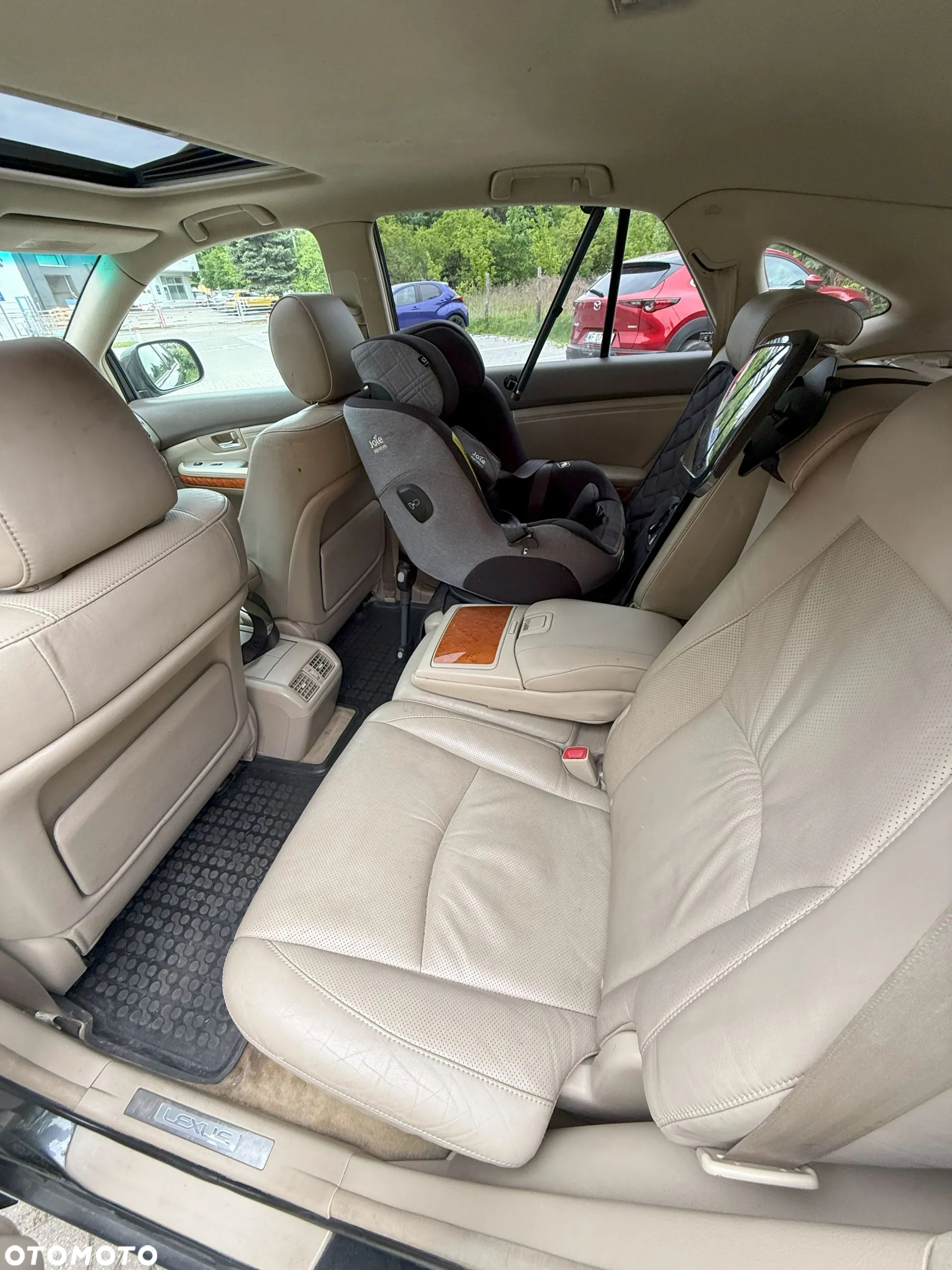 Lexus RX - 9
