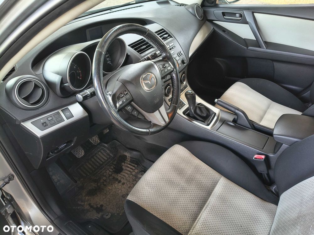 Mazda 3 - 6