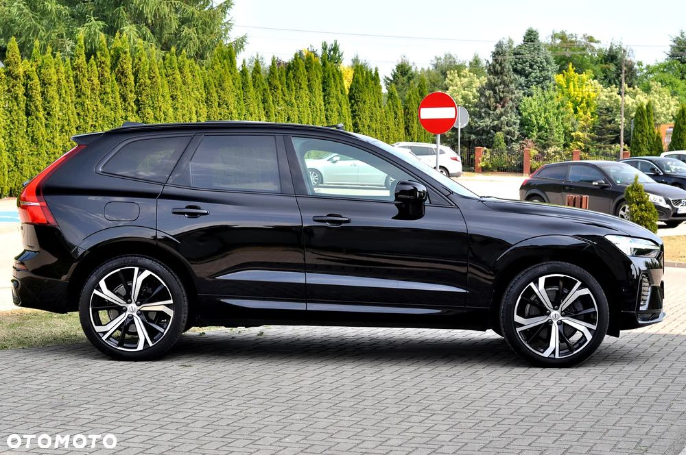 Volvo XC 60 B5 D AWD Ultimate Dark - 15