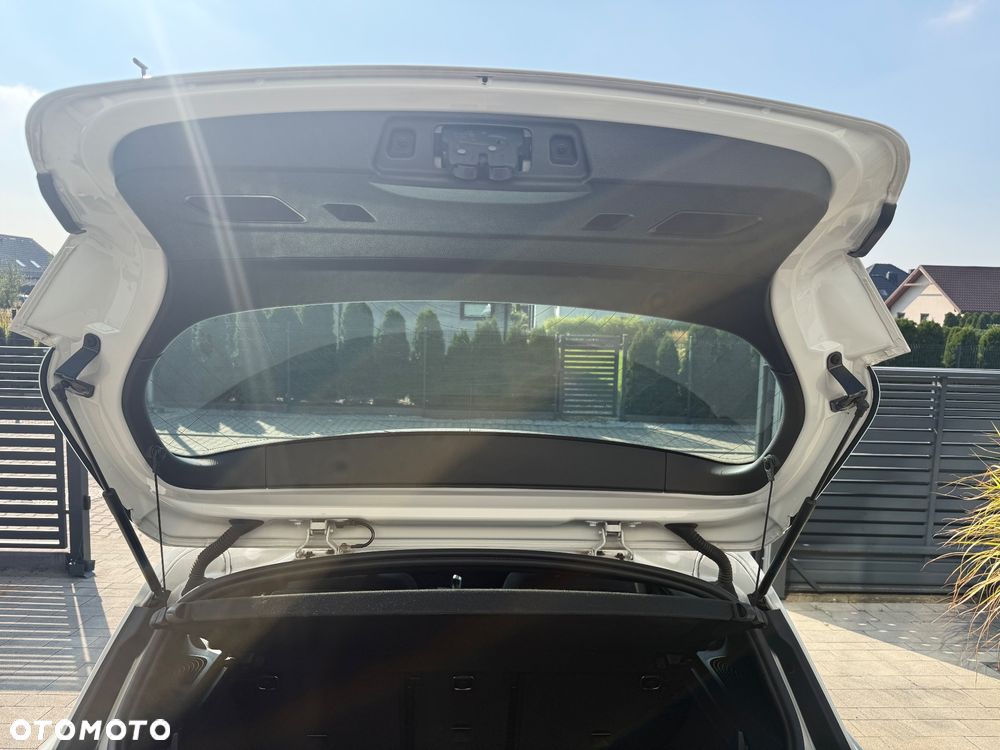 BMW Seria 1 - 16