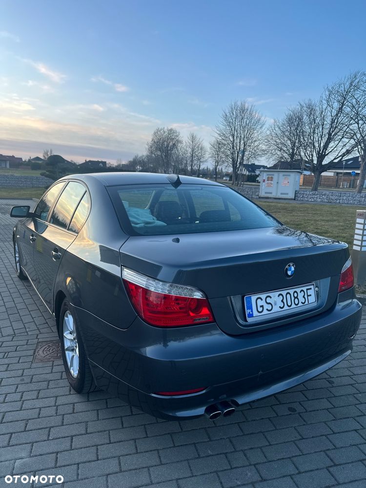 BMW Seria 5 525d Edition Sport - 2