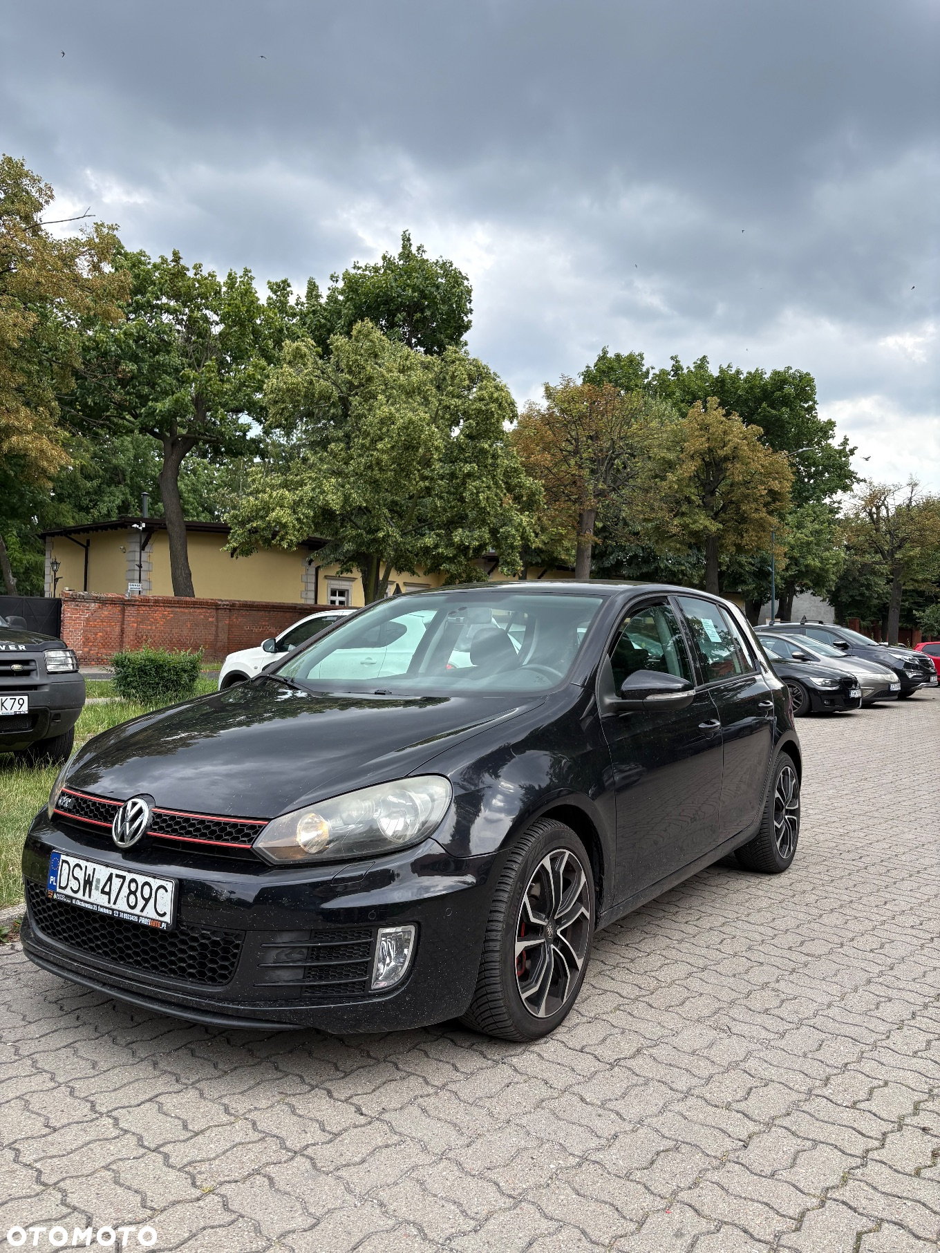 Volkswagen Golf - 6