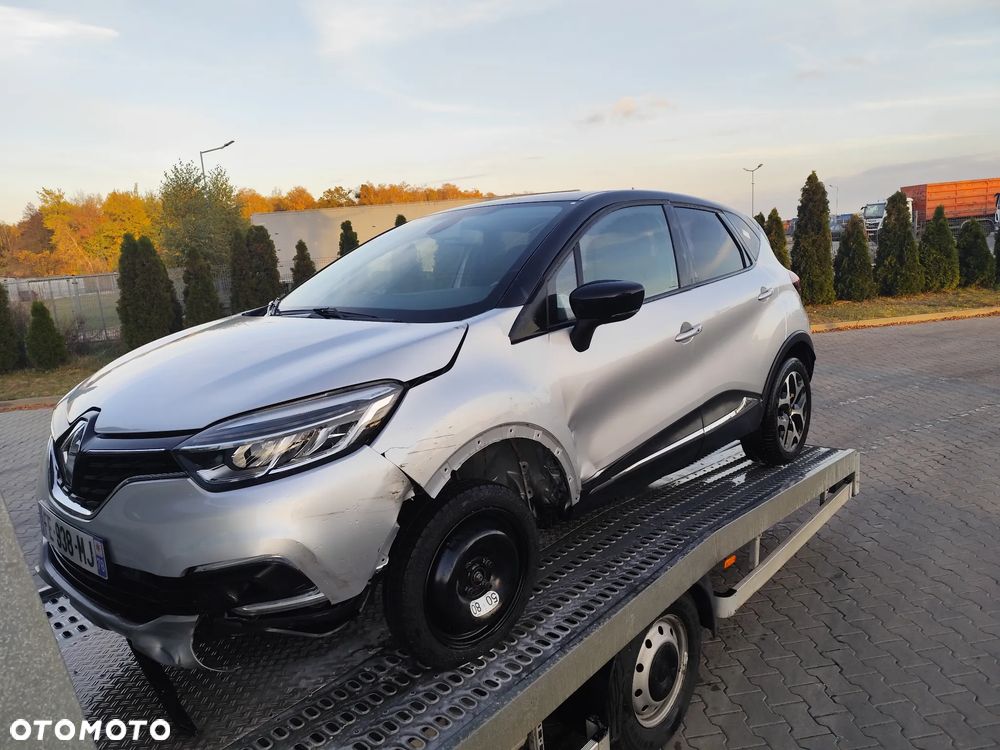 Renault Captur TCe 130 GPF BOSE EDITION - 10