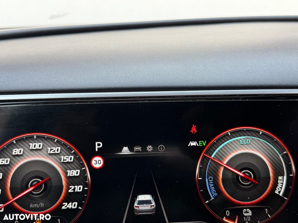 Hyundai Tucson 1.6 T-GDi HEV 2WD Select - 8