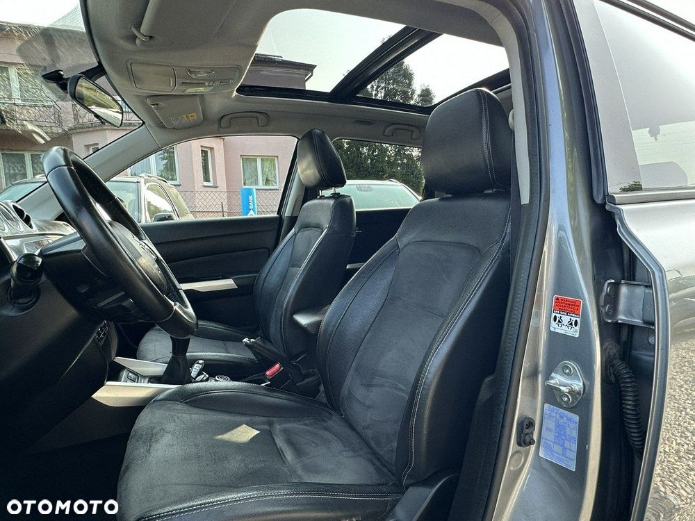 Suzuki Vitara 1.6 Premium 4WD - 17