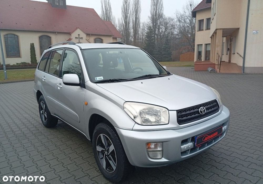 Toyota RAV4 - 1