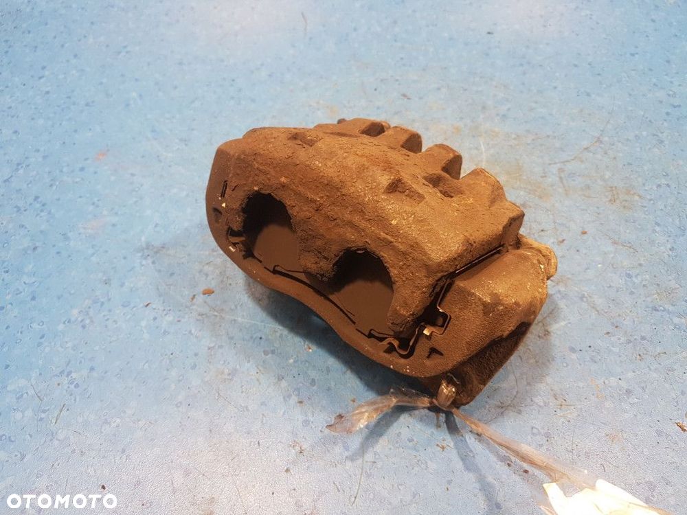 SUBARU FORESTER II 2.0B ZACISK HAMULCOWY PRZÓD LEWY - 10