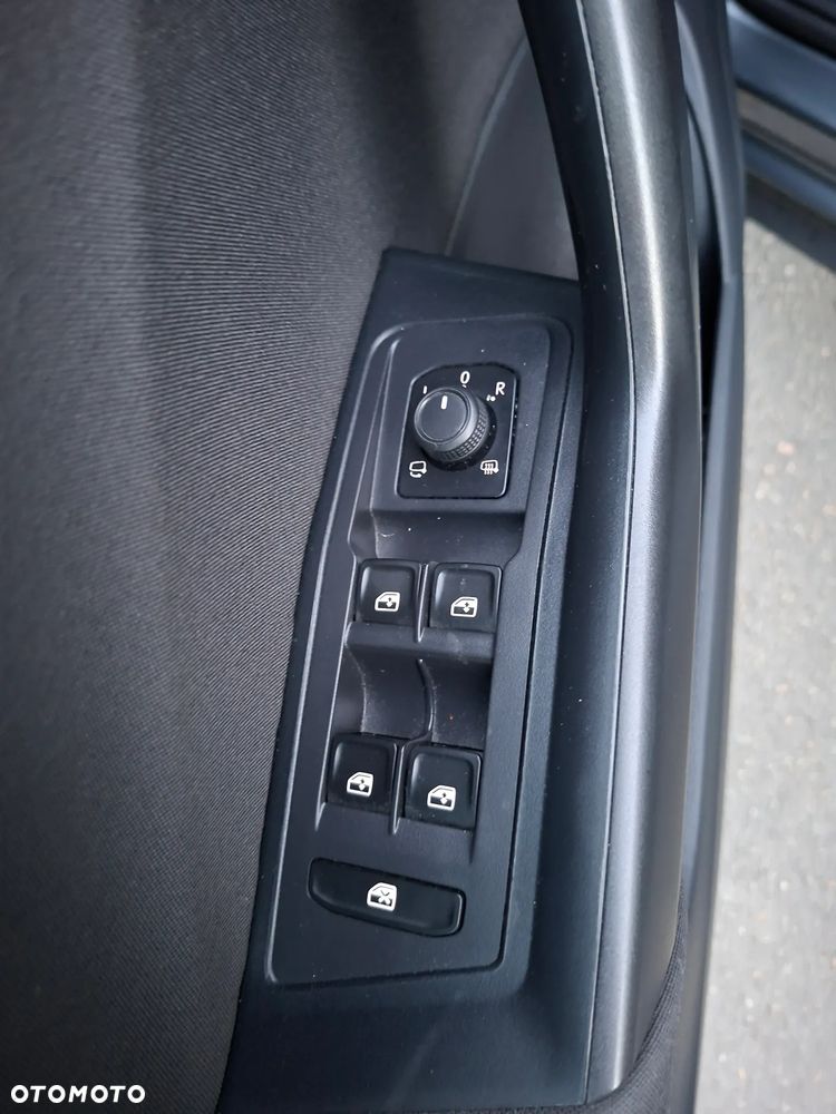 Volkswagen T-Roc 1.5 TSI Life DSG - 19