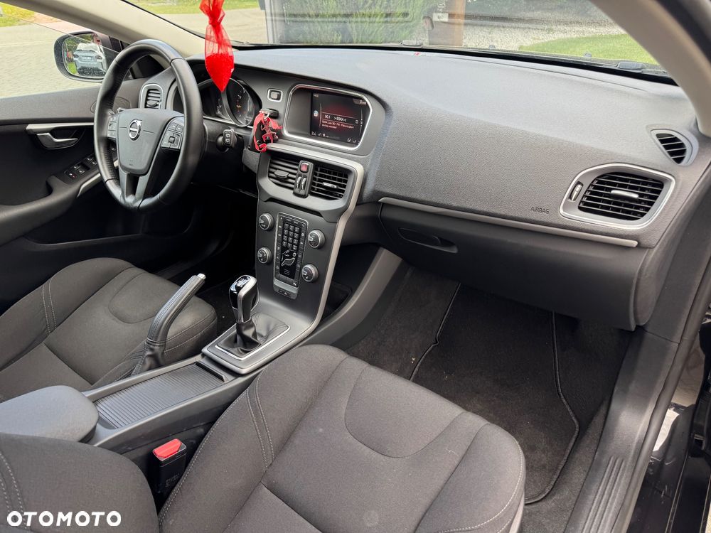 Volvo V40 - 11