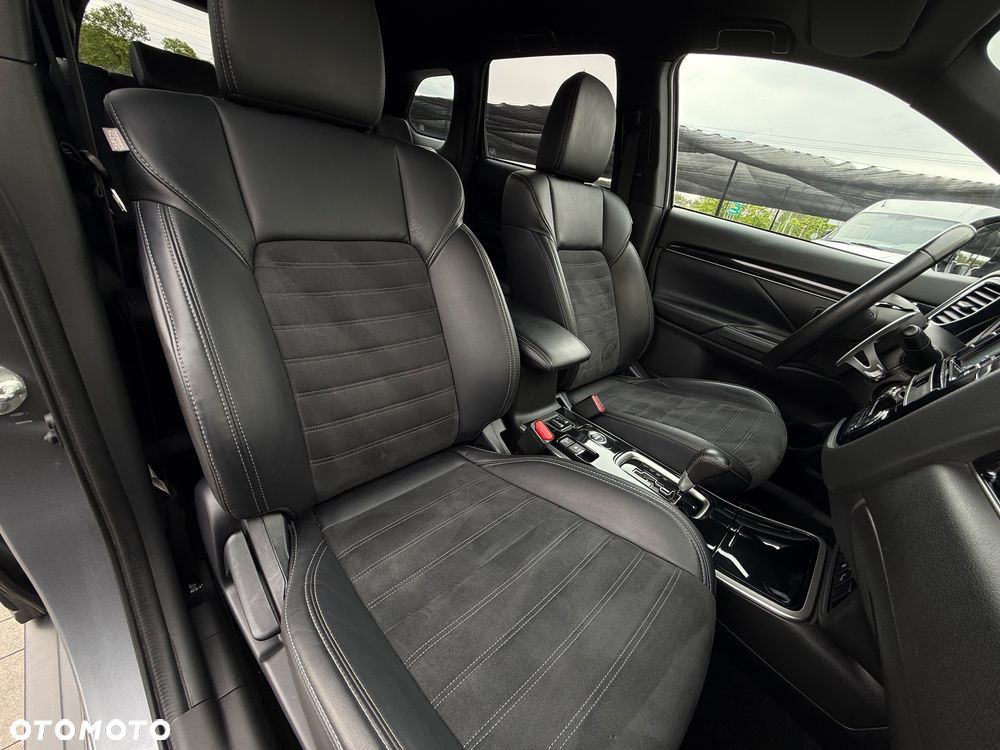 Mitsubishi Outlander 2.0 4WD CVT Active+ - 27