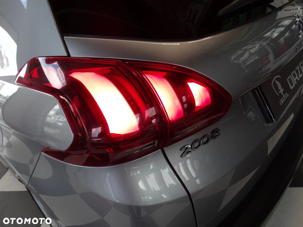 Peugeot 2008 PureTech 82 Style - 27