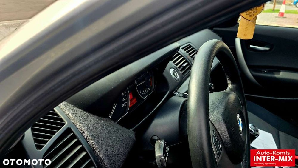 BMW Seria 1 120d - 30