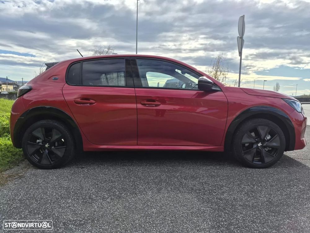 Peugeot e-208 50 kWh GT - 5