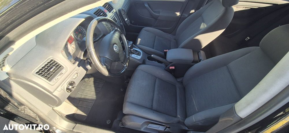 Volkswagen Golf 1.9 TDI DSG DPF Comfortline - 8