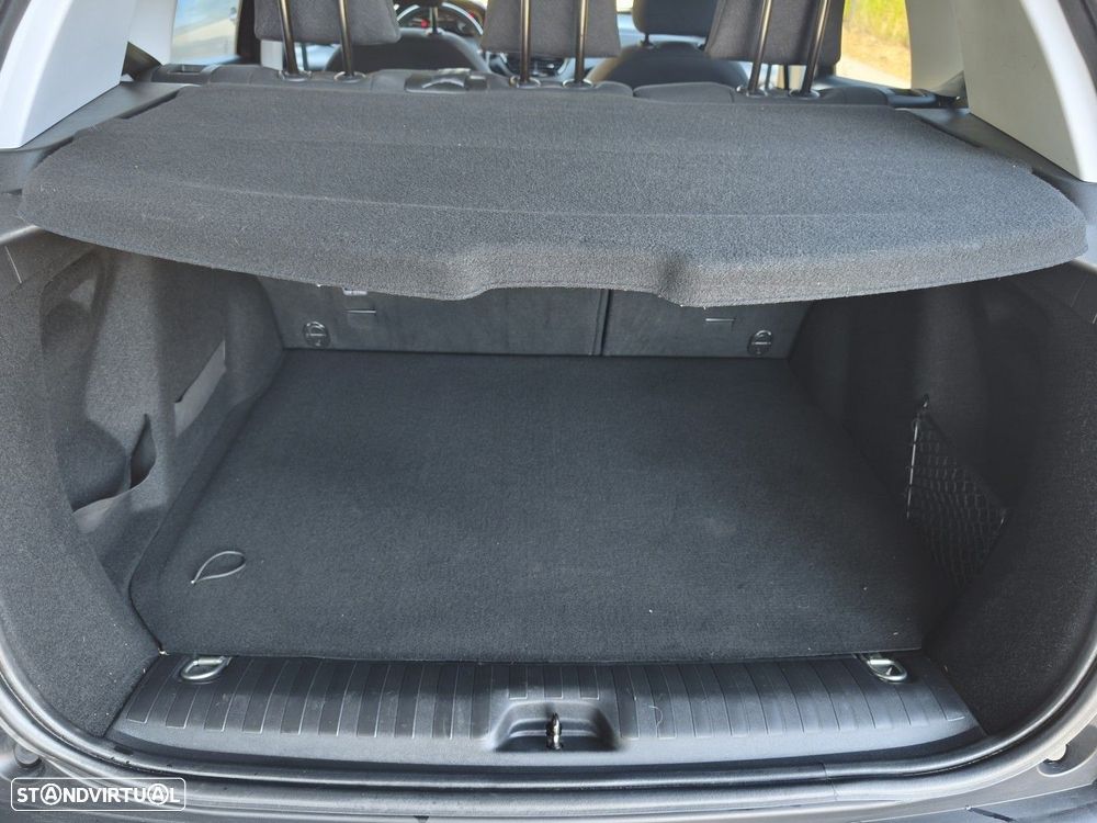 Peugeot 2008 1.2 PureTech Signature - 33