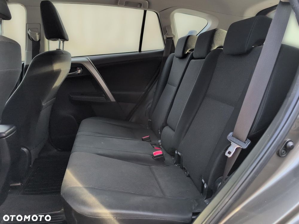 Toyota RAV4 2.0 D-4D Active 4x2 - 14