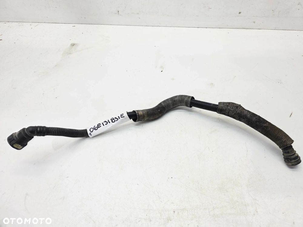 RURA ŁĄCZĄCA PRZEWÓD POWIETRZA AUDI A6 C6 2.4 BDW 06E131831E - 1