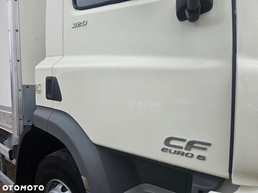 DAF CF 320*Furgon*19 000 ton*21 Palet*Winda*Tył Roleta* - 9