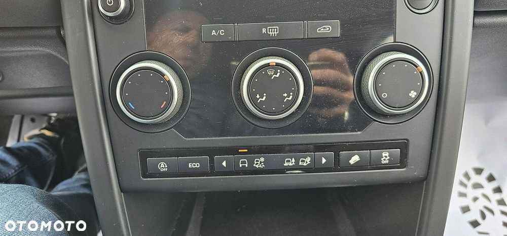 Land Rover Discovery Sport - 12