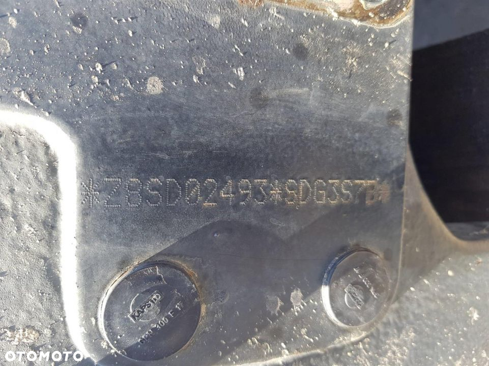 MOCOWANIE MOSTU PRZEDNIEGO TRAKTOR CASE CVX 150 - 5