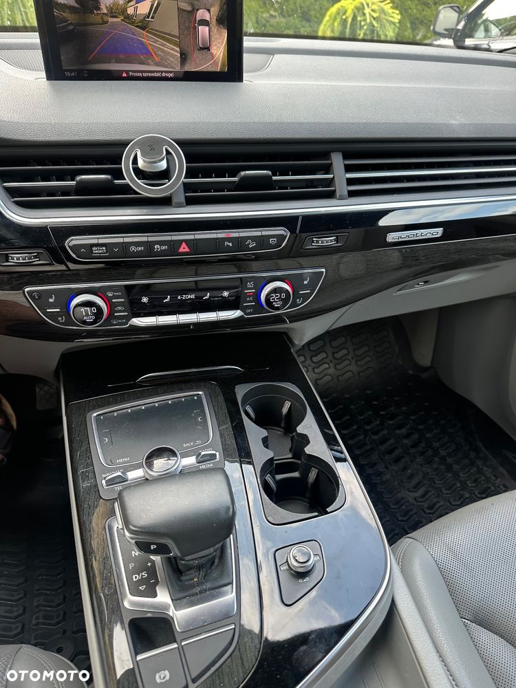 Audi Q7 - 36