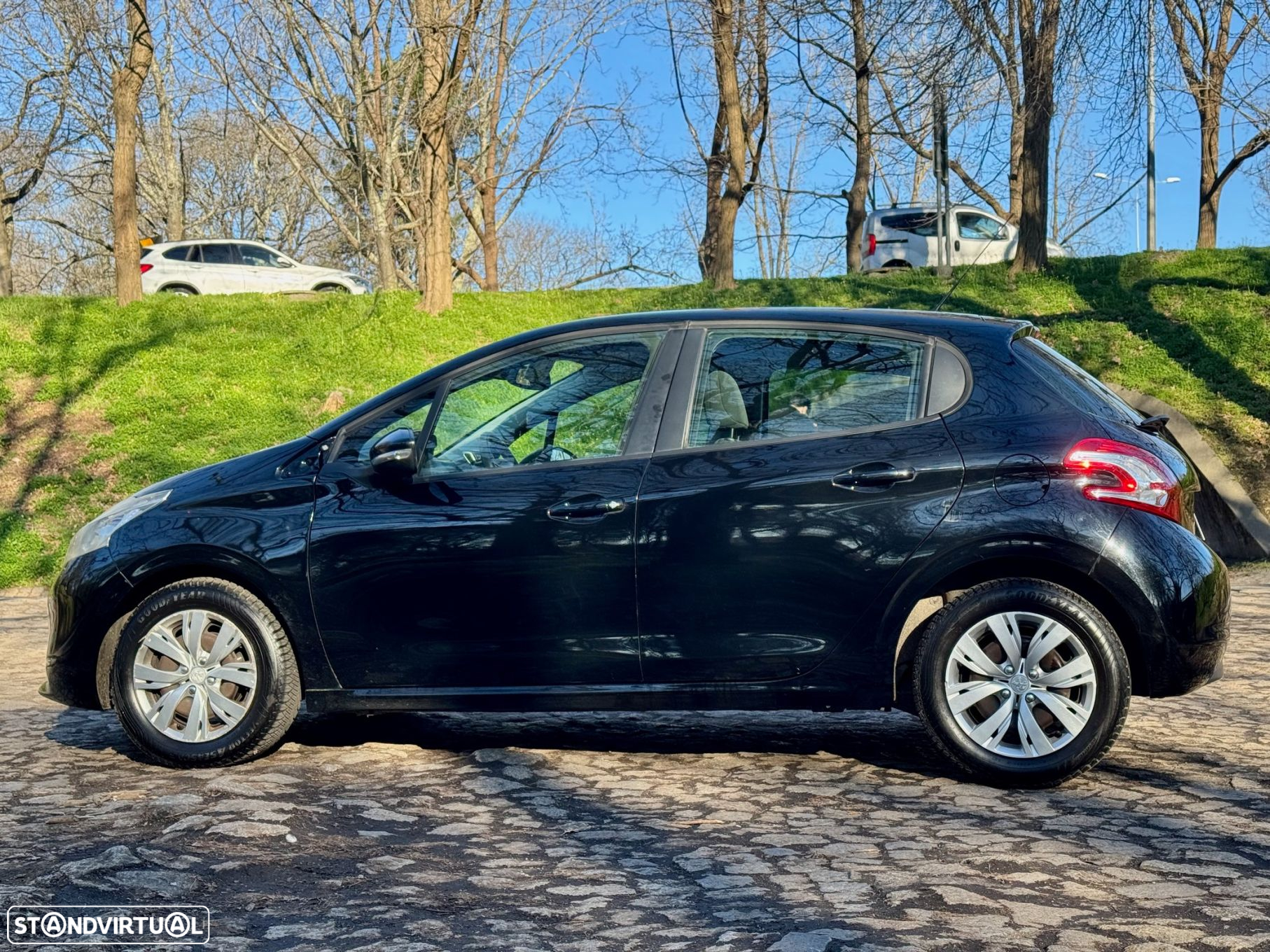 Peugeot 208 1.2 VTi Active - 12