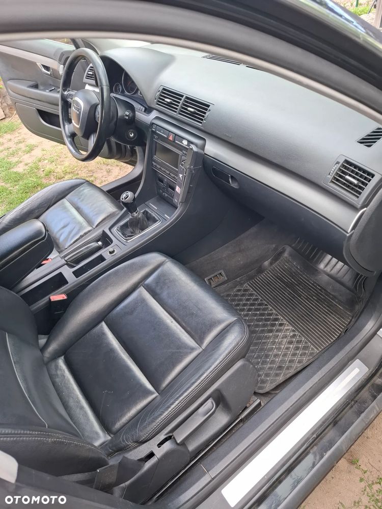 Audi A4 Avant 2.0 TDI DPF - 12