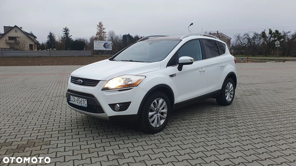Ford Kuga 2.0 TDCi 2x4 Titanium - 4