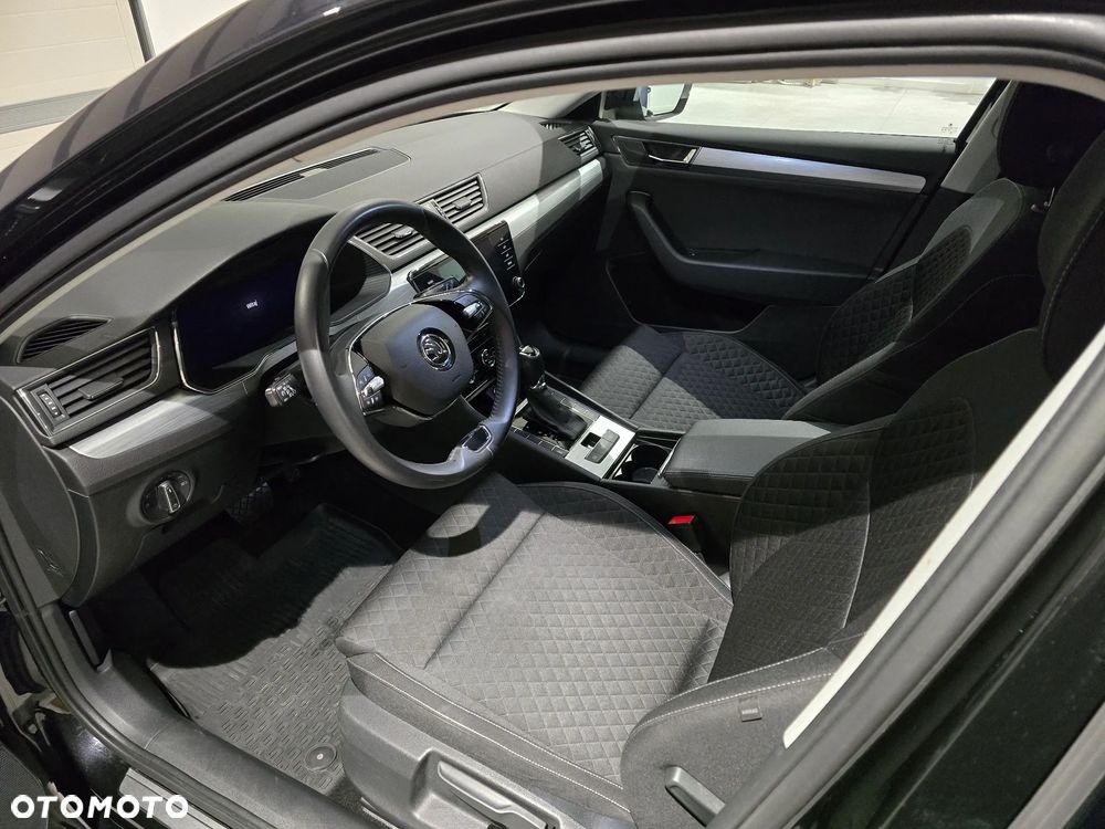 Skoda Superb 2.0 TDI SCR Ambition DSG - 13