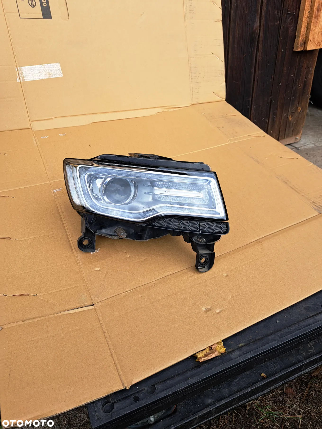 Lampa przednia prawa Jeep Grand Cherokee WK2 Lift Xenon Led AFS 55112912AC K55112912AC Reflektor prawy przód przedni Jeep Grand Cherokee WK-2 Lift Adaptive Bi-Xenon HID Headlamps Right Front - 2